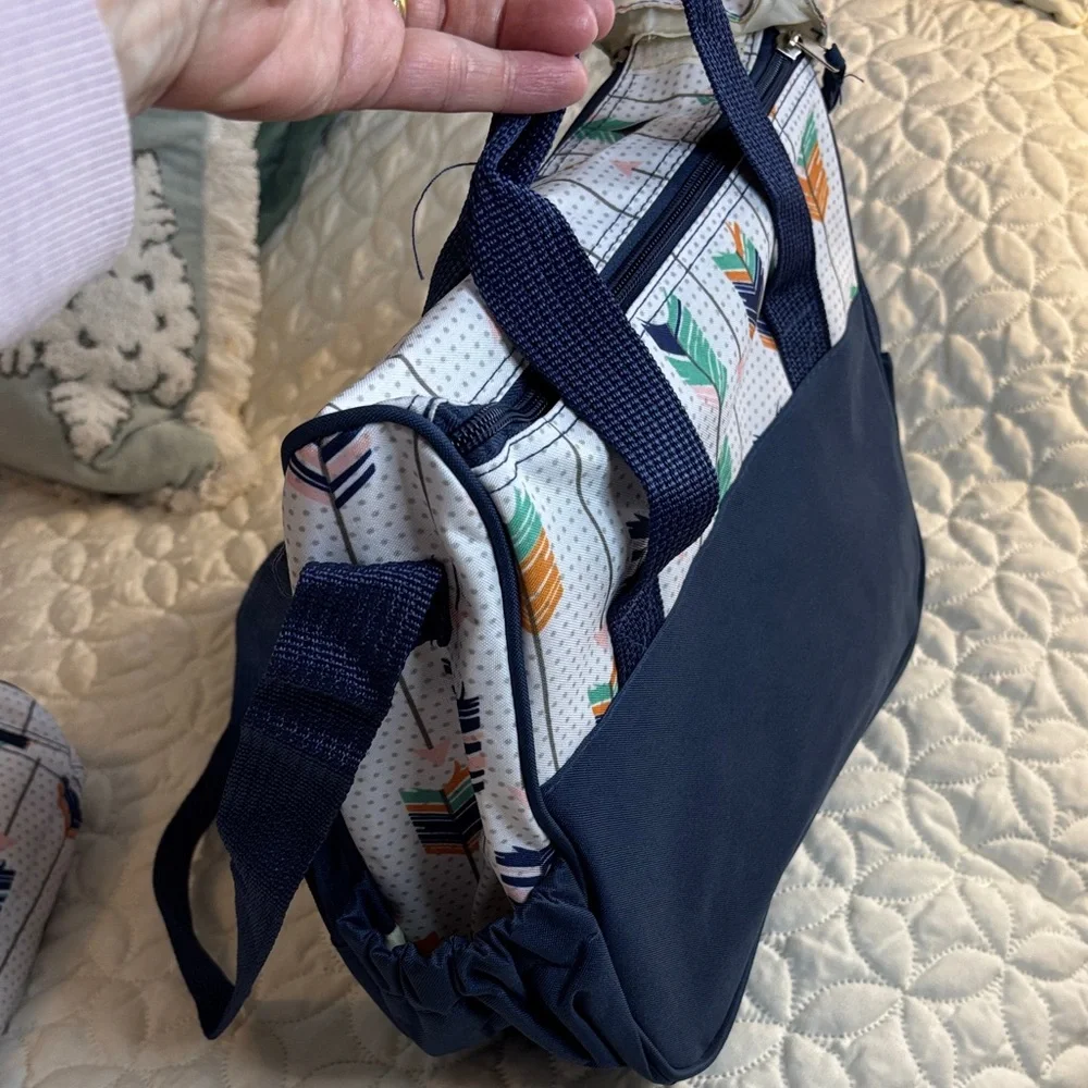 Colorful Arrow Print Kids Bag Set with Bottle Holder NWOT Med Size